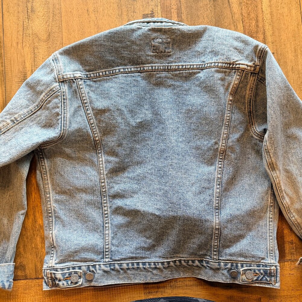 CALVIN KLEIN JEAN JACKET ~ SIZE L - Picture 4 of 8